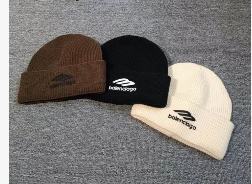 BALENCIAGA 🧢